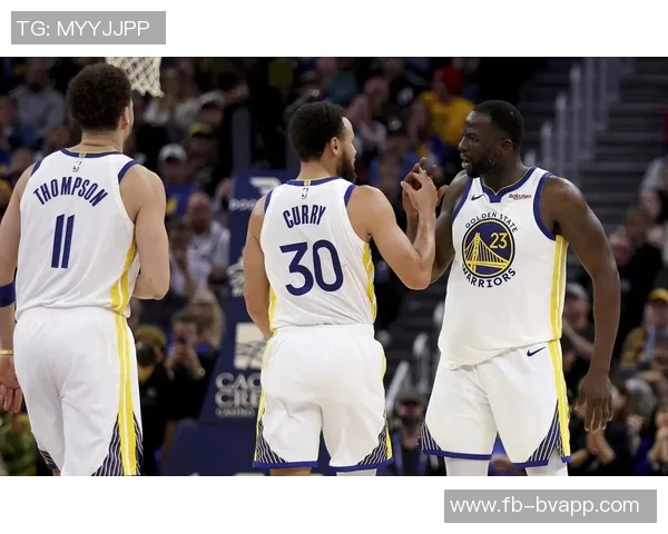 字母哥赞库里在进攻组织上的出色表现尽管突破和投篮受限